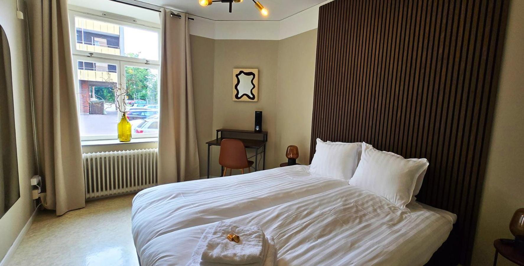 Hotell Slottsgatan ออสการ์ชัมน์ ภายนอก รูปภาพ