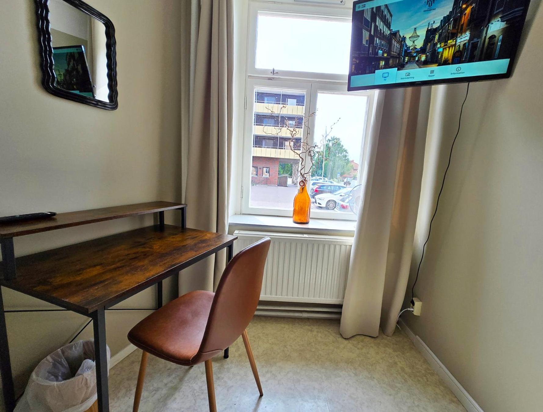 Hotell Slottsgatan ออสการ์ชัมน์ ภายนอก รูปภาพ